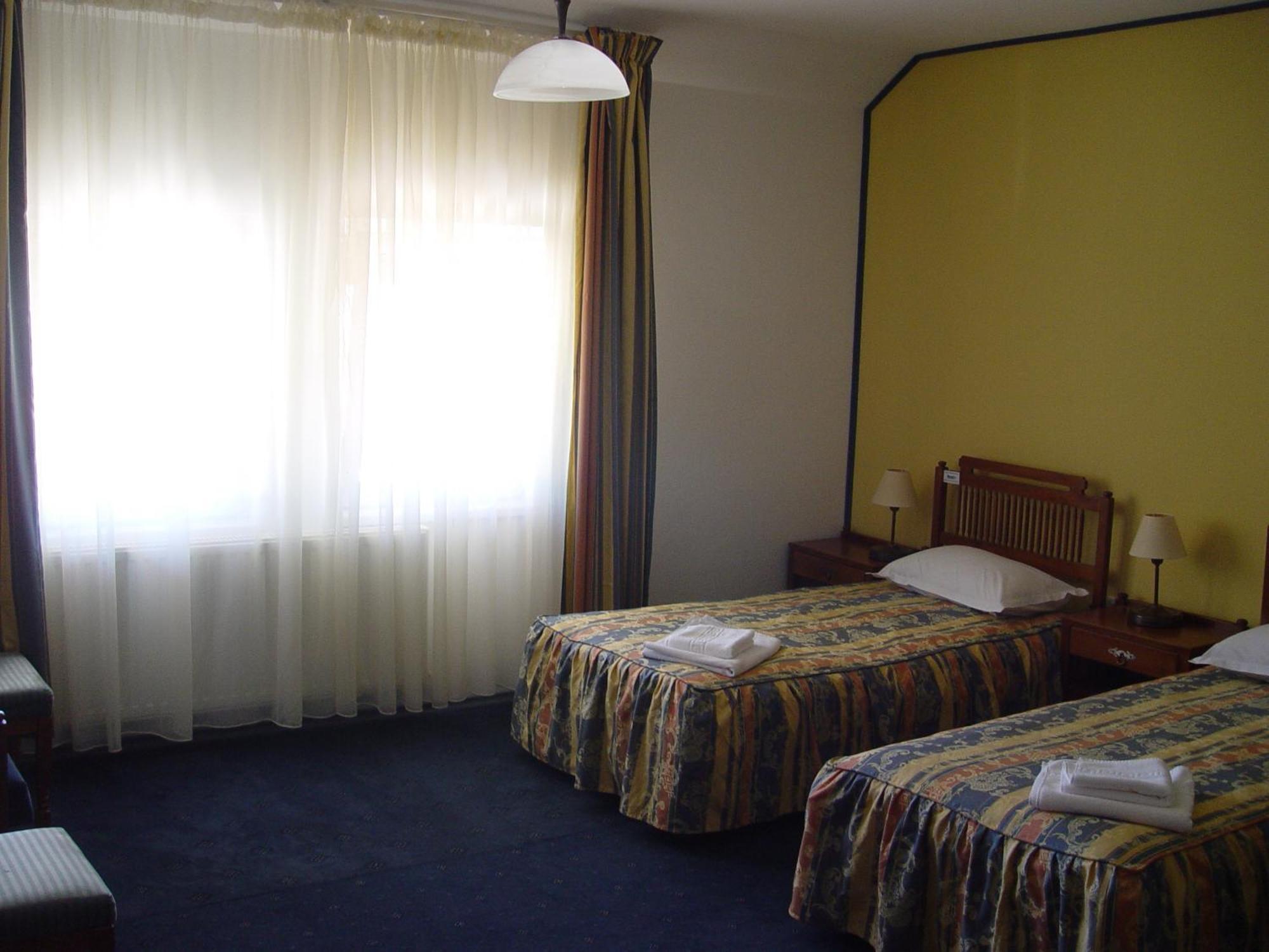 Hotel Astra 2*